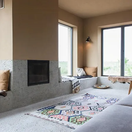 Architectural Gem On The Cornfield Semesterbostad Lindenhagen