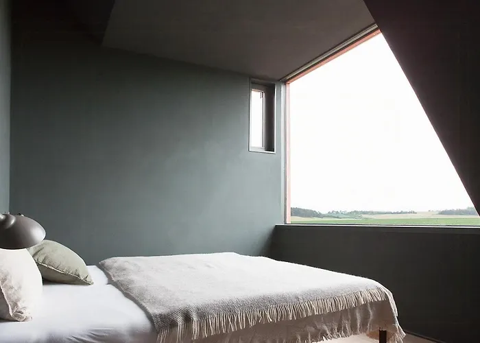 Architectural Gem On The Cornfield Semesterbostad